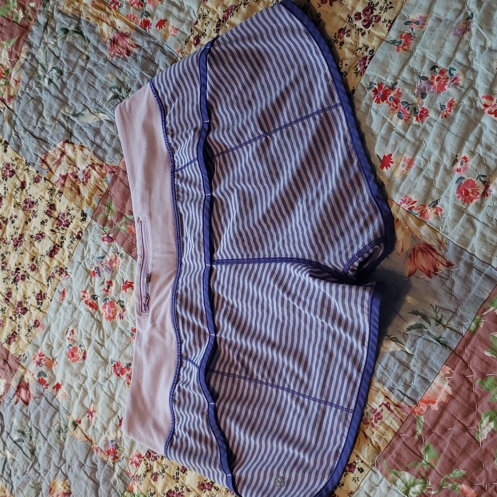 Lululemon Speeds Classic Stripe Iris Flower Pretty Purple size 8 - Picture 2 of 5